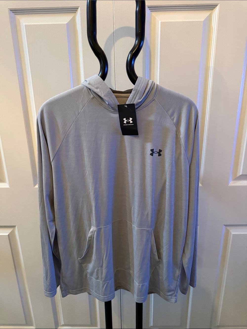 Under Armour men’s size large NWT velocity long sleeve hoodie